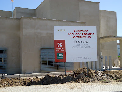 Vista del Centro de Servicios Sociales Comunitarios de Pozoblanco en obras* Foto de Pozoblanco News, prohibido su uso y reproducción * www.pozoblanconews.blogspot.com