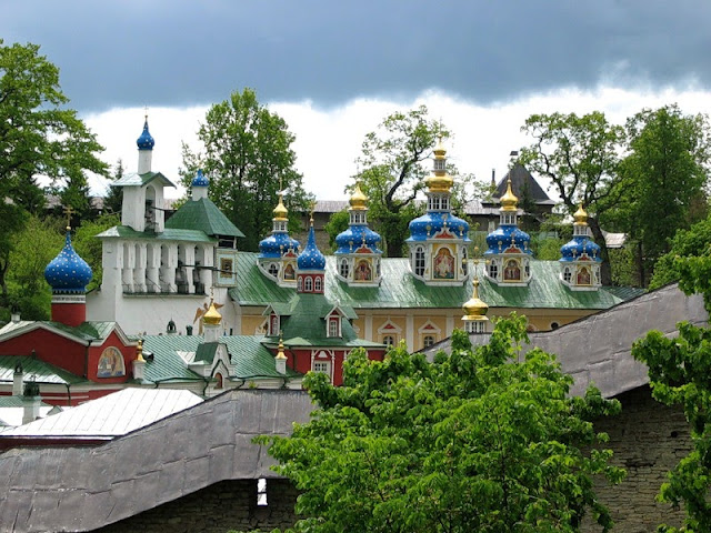 Псковские дали: Псков, Псково-Печерский монастырь, Изборск, Пушгоры