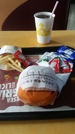 Burger King, Av. Pedro Joaquin Coldwell (30 Av.) 101, Centro, 77667 San Miguel de Cozumel, Q.R., México, Restaurante de comida para llevar | QROO