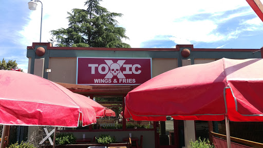 Restaurant «Toxic Wings & Fries», reviews and photos, 943 River Rd, Eugene, OR 97404, USA