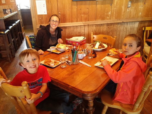 Cafe De La Grave Inc