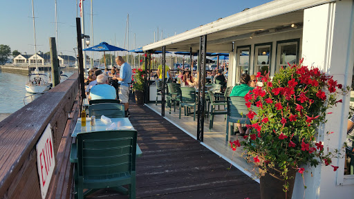 Seafood Restaurant «Sunset Grille», reviews and photos, 52 Calf Pasture Beach Rd, Norwalk, CT 06855, USA