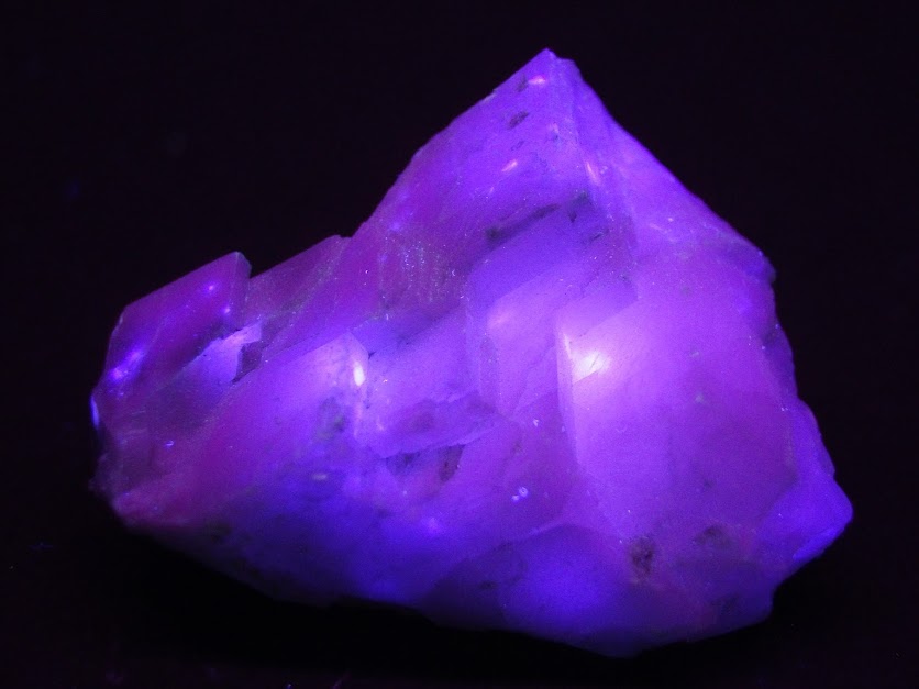 Colección de Minerales Fluorescentes Calcita%252CMures%252CJae%25CC%2581nUVL