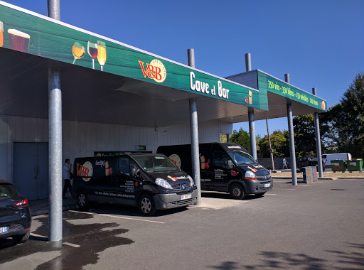 V and B Mérignac