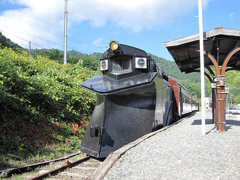 三菱南大夕張鉄道　旧南大夕張駅跡保存車両（ラッセル車＆客車）