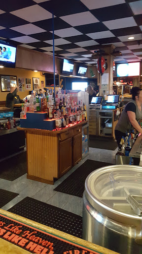 Sports Bar «Mountaineer Grill & Pub», reviews and photos, 214 Mid Atlantic Pkwy, Martinsburg, WV 25404, USA