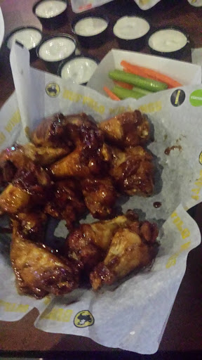 Chicken Wings Restaurant «Buffalo Wild Wings», reviews and photos, 4200 Pole Line Rd, Pocatello, ID 83202, USA