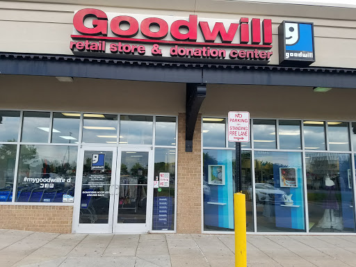 Thrift Store «Goodwill Retail Store & Donation Center», reviews and photos, 22405 Enterprise St, Sterling, VA 20164, USA