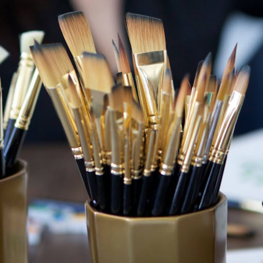 Willow Wolfe Inc. Artist Brushes and Classes