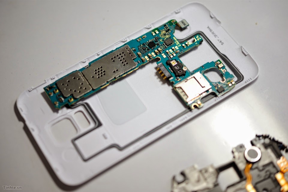 Galaxy_S5_Teardown-29.