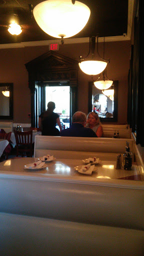 Pizza Restaurant «Venice Restaurant & Pizza», reviews and photos, 125 Danbury Rd, Ridgefield, CT 06877, USA