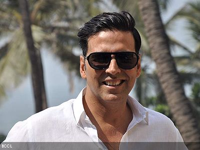 Akshay Kumar sports cool shades during the promotion of the movie 'Special 26', held in Mumbai. (Pic: Viral Bhayani)