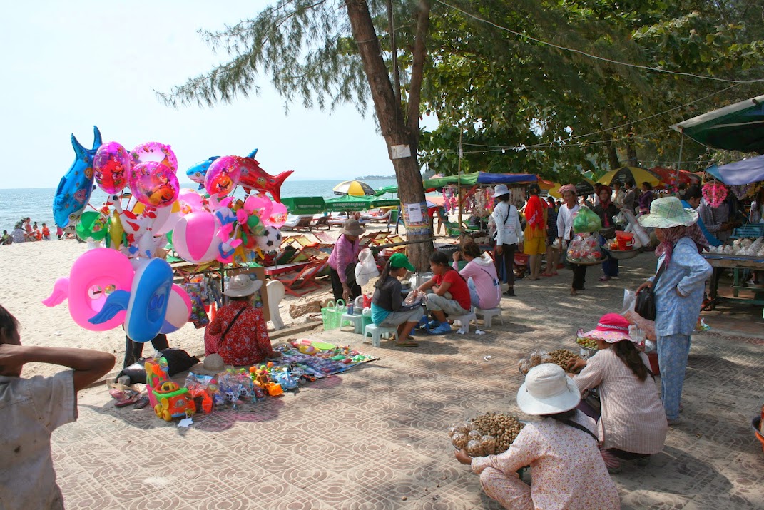 Re: Ochheuteal Beach, реально худший пляж Sihanoukville . Февраль 2014.