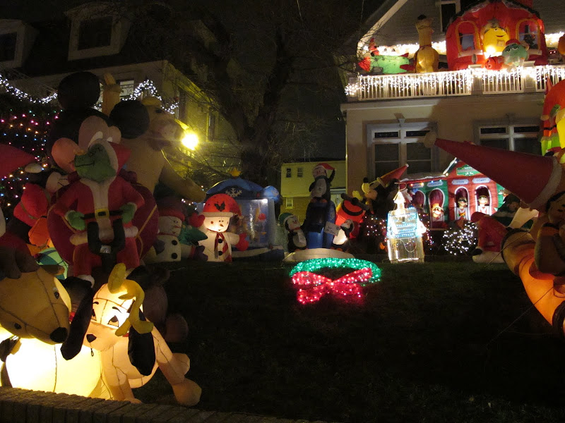 Рожденственкие дома в Dyker Heights, Brooklyn