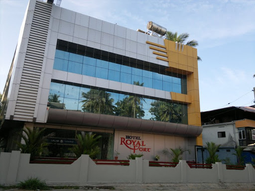 The Royal Fort Hotel, Kottiyam - Kundara Rd, Nedumonkavu, Kundara, Kerala 691501, India, Hotel, state KL