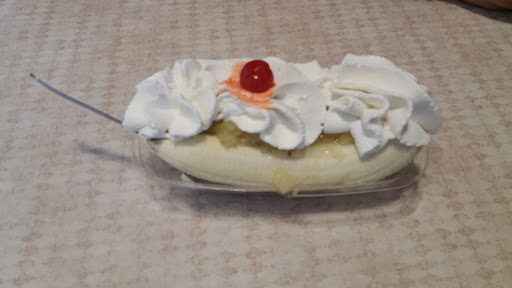 Ice Cream Shop «Riverside Creamery», reviews and photos, 5 Water St, Port Jervis, NY 12771, USA