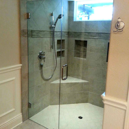 Accent Shower Door & Mirror