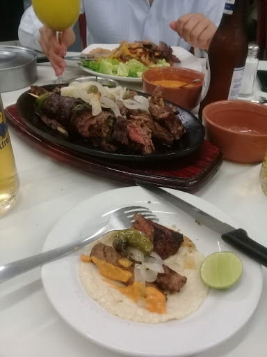 Restaurante Don Elias Norte, Janambres 528, Burócratas Municipales, 87024 Cd Victoria, Tamps., México, Restaurante de comida para llevar | TAMPS