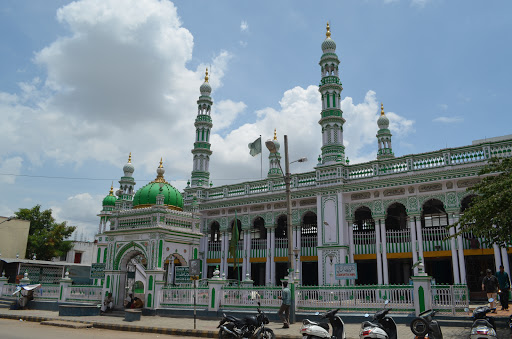 Masjid E Azam, Sawday Road, Ashoka Rd, Menna Bazzar, Mandi Mohalla, Mysuru, Karnataka 570024, India, Place_of_Worship, state KA