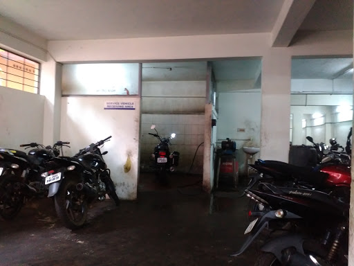 Royal Bajaj, KK Road,Near Govt. Hospital, Pampady, Kottayam, Kerala 686521, India, Motorbike_Shop, state KL