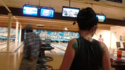 Bowling Alley «Triangle Bowl», reviews and photos, 700 Triangle Ctr, Longview, WA 98632, USA