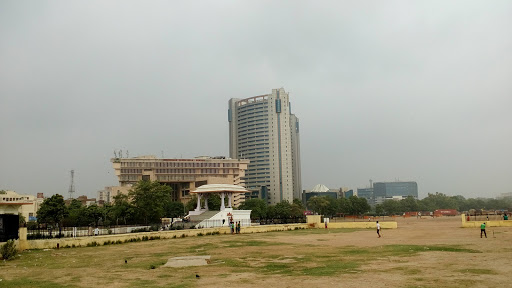 Ram Leela Ground, Asaf Ali Rd, Ramlila Ground, Ajmeri Gate, New Delhi, Delhi 110006, India, Picnic_Ground, state DL