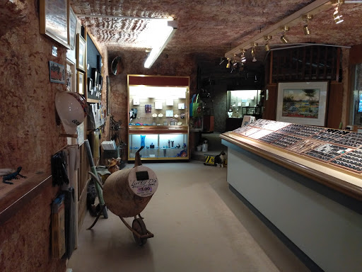 Umoona Opal Mine & Museum
