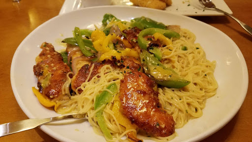 Italian Restaurant «Olive Garden», reviews and photos, 1317 Centennial Ave, Piscataway Township, NJ 08854, USA