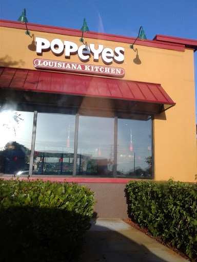 Chicken Restaurant «Popeyes Louisiana Kitchen», reviews and photos, 78 W Blue Heron Blvd, Riviera Beach, FL 33404, USA