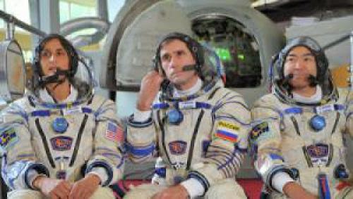 Soyuz Tma 05M Crew To Land From Iss