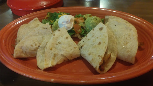 Mexican Restaurant «Dos Panchas», reviews and photos, 103 Broad St, Mesquite, TX 75149, USA