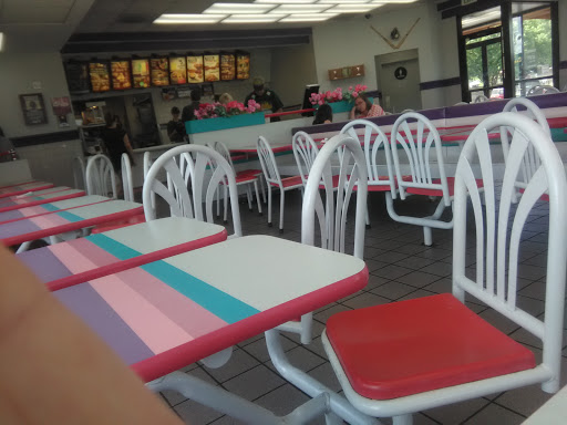 Mexican Restaurant «Taco Bell», reviews and photos, 1307 Capital Ave NE, Battle Creek, MI 49017, USA
