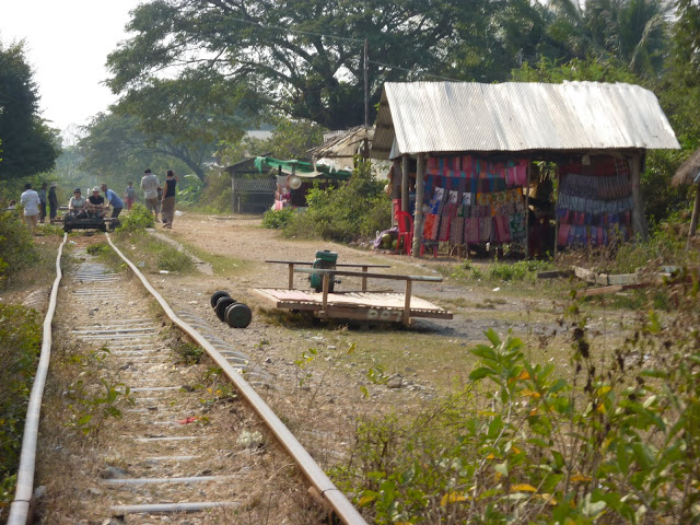 Blog de voyage-en-famille : Voyages en famille, Dans la campagne de Battambang