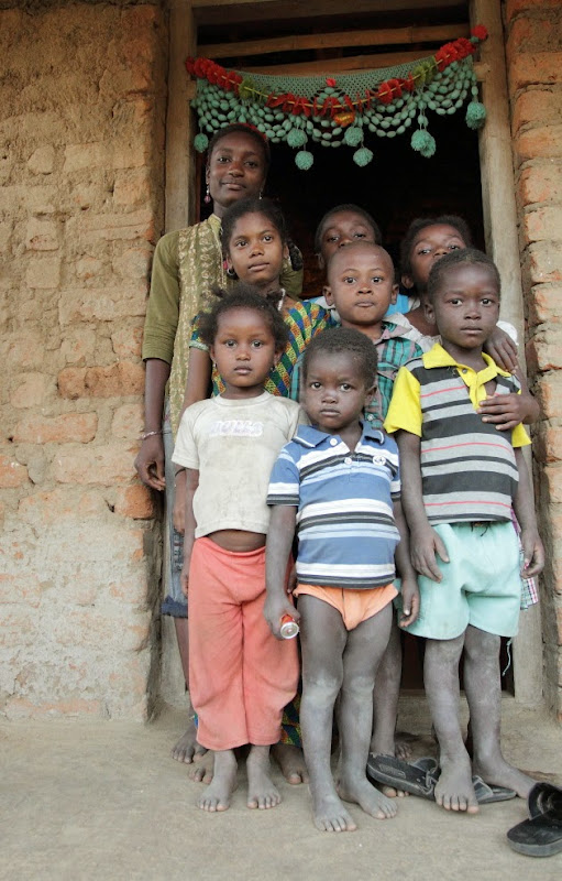 Siddi Tribal Kids pose