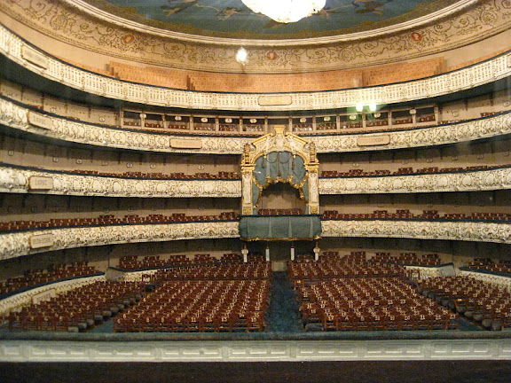 Мариинский театр схема фото. Мариинский театр бельэтаж. Мариинский театр старый зал. Бенуар Мариинский театр. Мариинка бельэтаж.