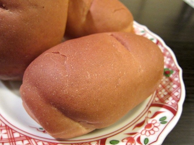 小ぶりなサニーパンは７０円