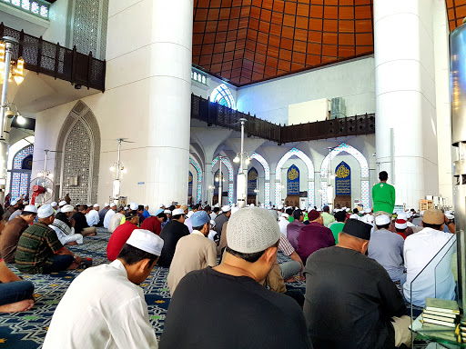 Sultan Salahuddin Abdul Aziz Mosque