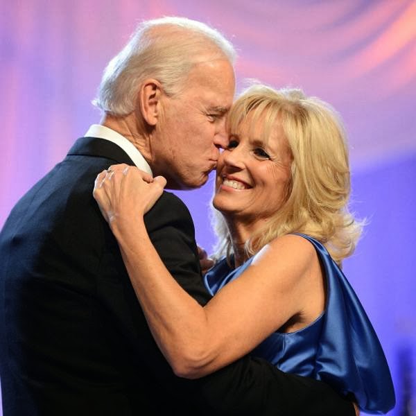When the current vice president of the U.S. Joe Biden met Jill Jacobs in 1975, it was love at first sight. He knew instantly that he would marry her. Biden was a widower when he met his future wife. He says that his two young sons played a very important role in taking his and Jill's relationship forward. 