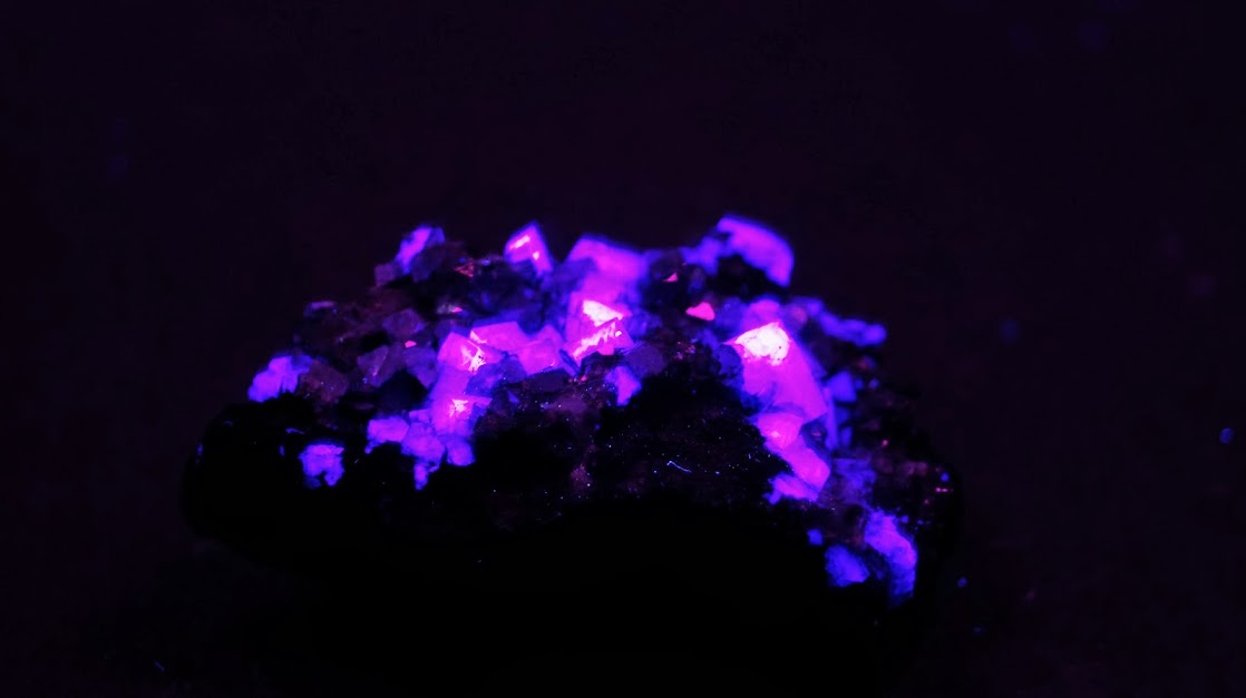 Colección de Minerales Fluorescentes - Página 3 Fluorita%252CRed+Grooves+Mine%252C+Newbiggin%252C+Teesdale%252C+Co.+Durham%252C+Inglaterra.%252Cuvl