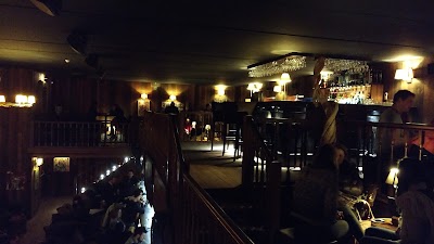 bar