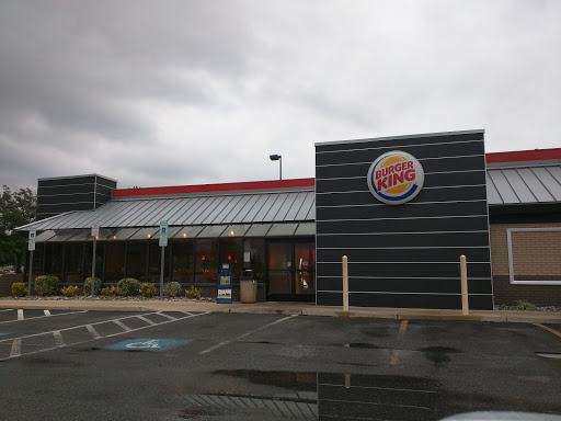 Fast Food Restaurant «Burger King», reviews and photos, 1110 Smallwood Dr, Waldorf, MD 20603, USA