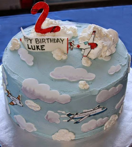 Airplane Birthday Cakes