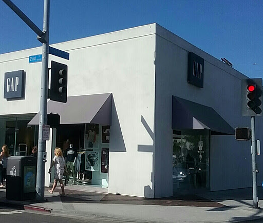 Clothing Store «Gap», reviews and photos, 5025 E 2nd St, Long Beach, CA 90803, USA