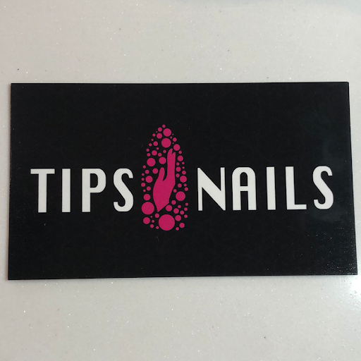 Tips Nails logo