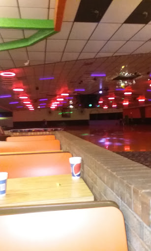 Roller Skating Rink «Skate Castle», reviews and photos, 401 14th St SE, Decatur, AL 35601, USA