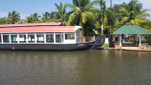 Emarald Island Floating Resort, Kodamthuruth, Kuthiyathode, Cherthala, Alleppey, Kerala 688533, India, Cottage, state KL