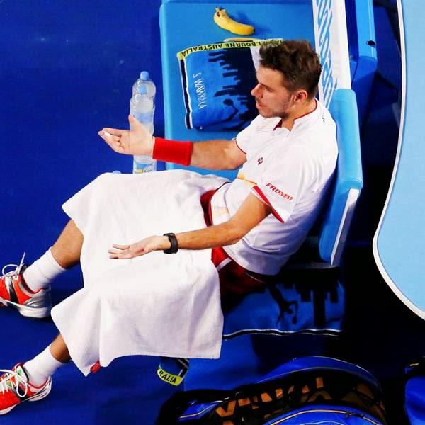  Fresh from his psychological breakthrough, Wawrinka broke Nadal to love in the opening game of the second with a cracking backhand return winner.
