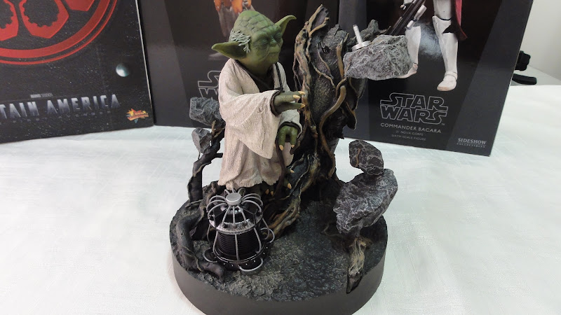 [Kotobukiya] Star Wars: Yoda The Empire Strikes Back - Ver. ARTFX Statue - Página 2 DSC01172