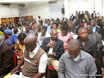 Des participants à la rencontre des membres du bureau de la commission électorale nationale indépendante(Ceni) et les acteurs de la société civil le 24/02/2014 à Kinshasa. Radio Okapi/Ph. John Bompengo