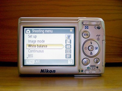 Nikon Coolpix L12